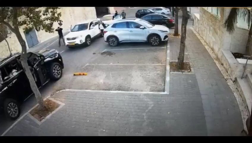 רגעי המעצר של הבכיר בשב"ס