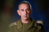 דניאל הגרי בתפקידו כדובר צה"ל