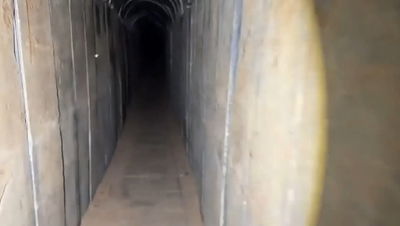 תנאים איומים: כך נראית מנהרת המעבר שבה הוחזקו 6 החטופים