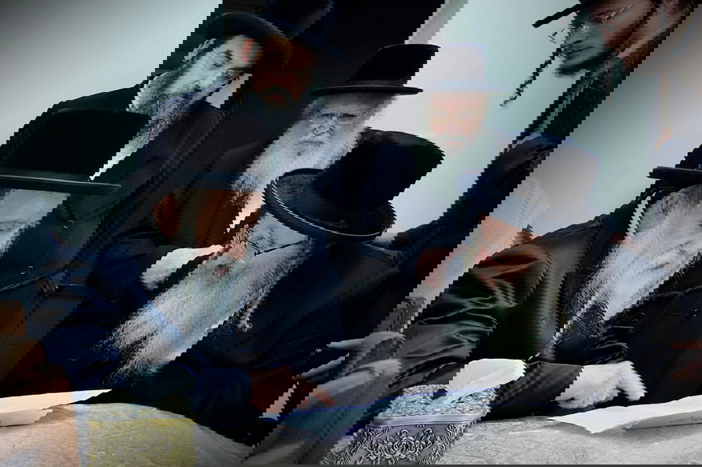 האדמו"ר מביאלה בביקור אצל האדמו"ר ממחנובקא בעלזא