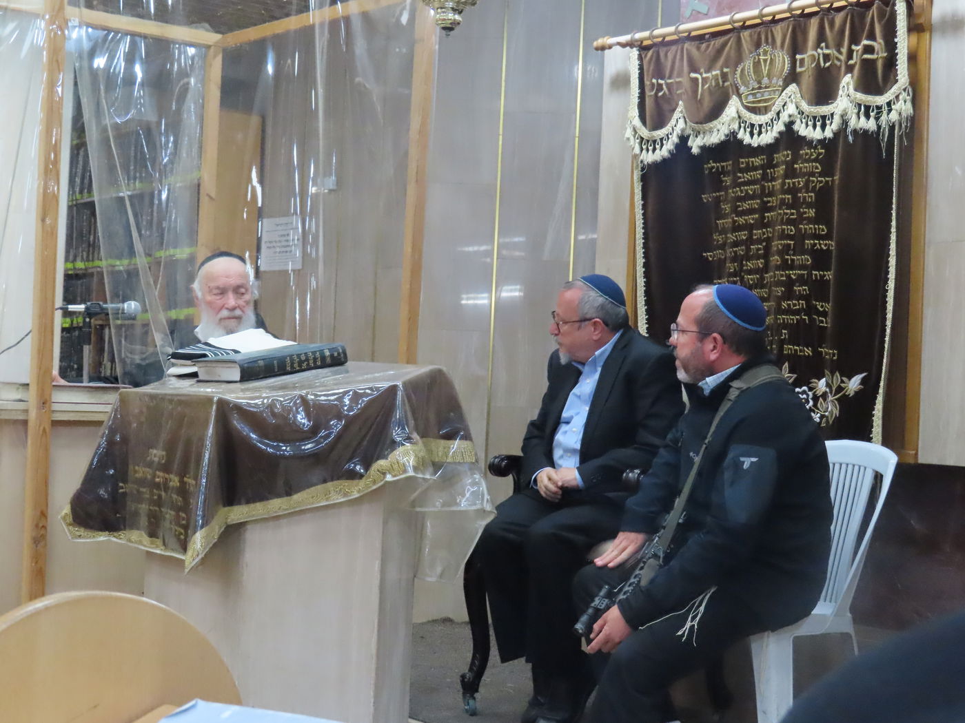 משפחות החטופים אצל הגר"י זילברשטיין