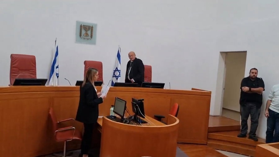 השופט אלכס שטיין בדיון היום