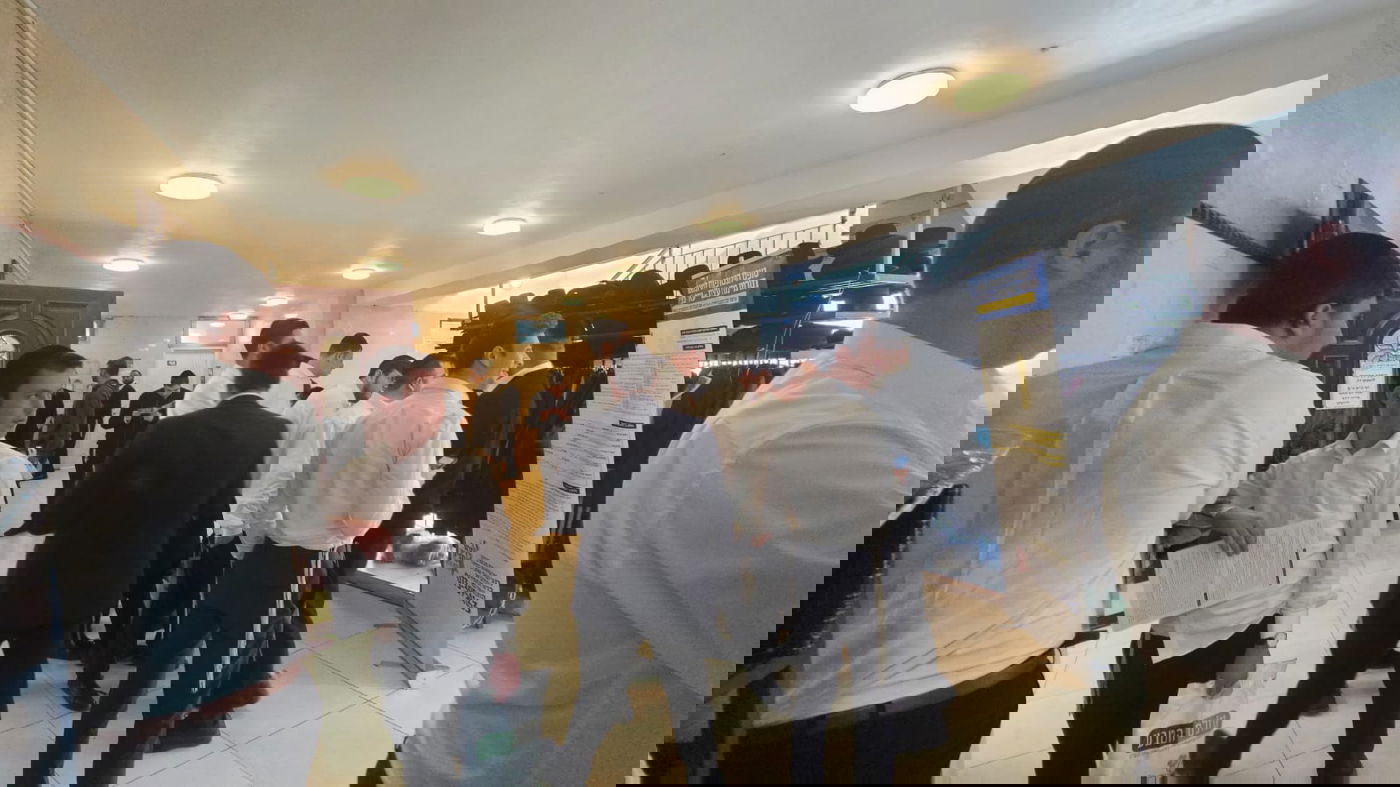 מבצע מדהים של דגימות מח עצם בבית שמש ע"י עזר מציון