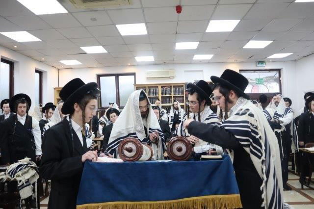 הרב שלום רוקח בביקור במאנטשסטר