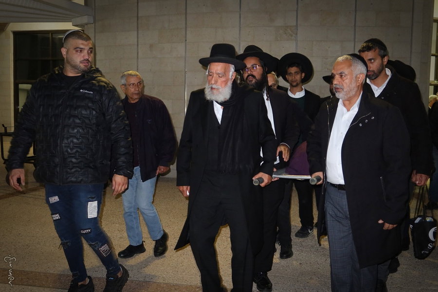 הלווית מרת רומיה רינה רצאבי ע"ה - אחותו של הגר"ש מחפוד