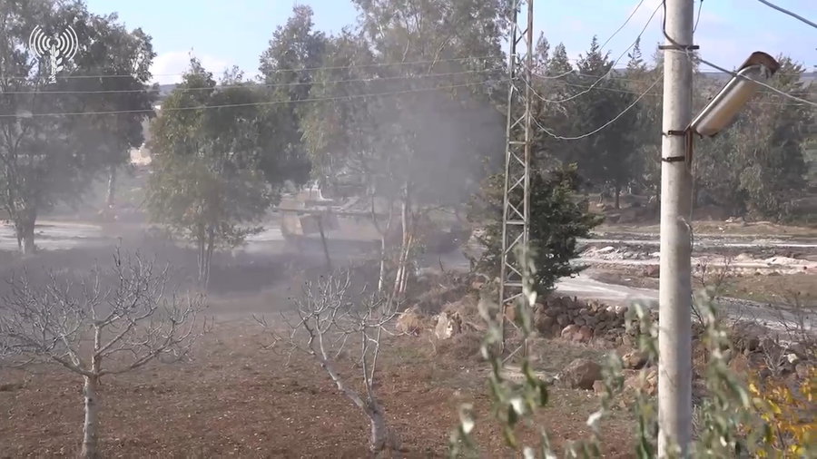לוחמי צוות הקרב החטיבתי בצנחנים נכנסים לסוריה