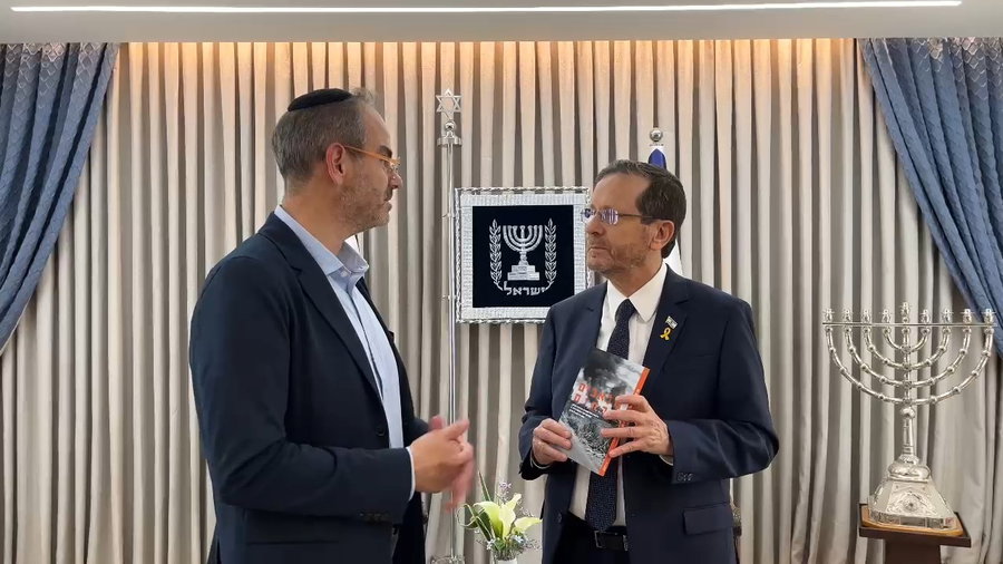 לשאלת הנשיא סיפר אלי ביר כי בשנה האחרונה קיבל מוקד איחוד הצלה למעלה מ-750,000 קריאות חירום בכל רחבי הארץ