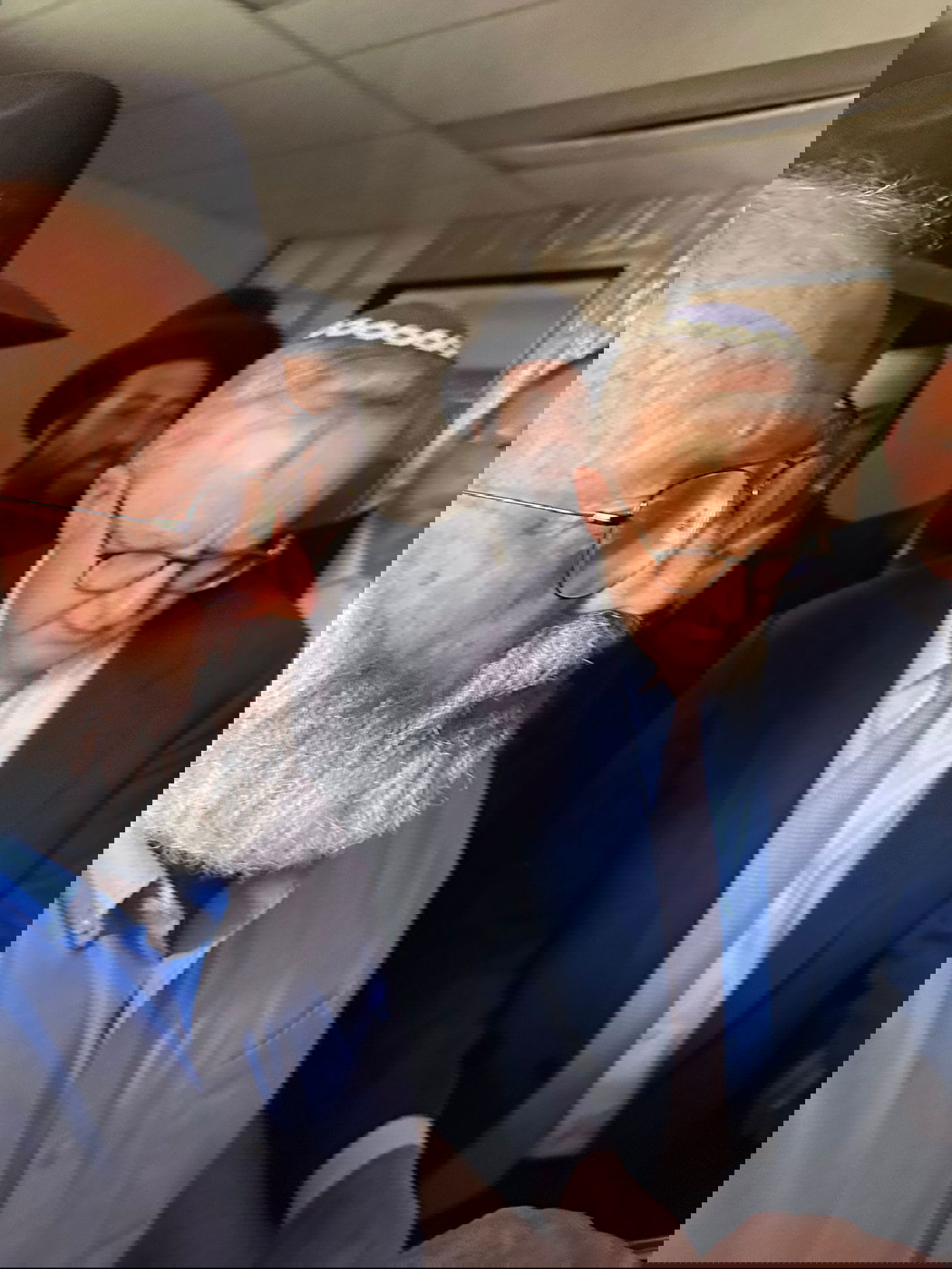 ראש הממשלה האוסטרלי ביקר בבית הכנסת - וספג נאצות