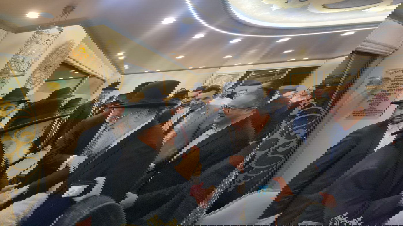 ערב ההכתרה | הראש"ל הגר"ד יוסף ביקר ב'בית הראשון לציון'