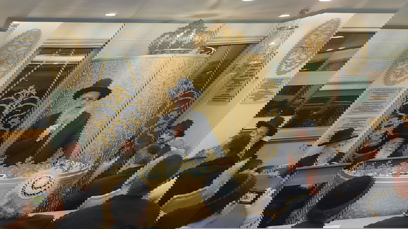 ערב ההכתרה | הראש"ל הגר"ד יוסף ביקר ב'בית הראשון לציון'