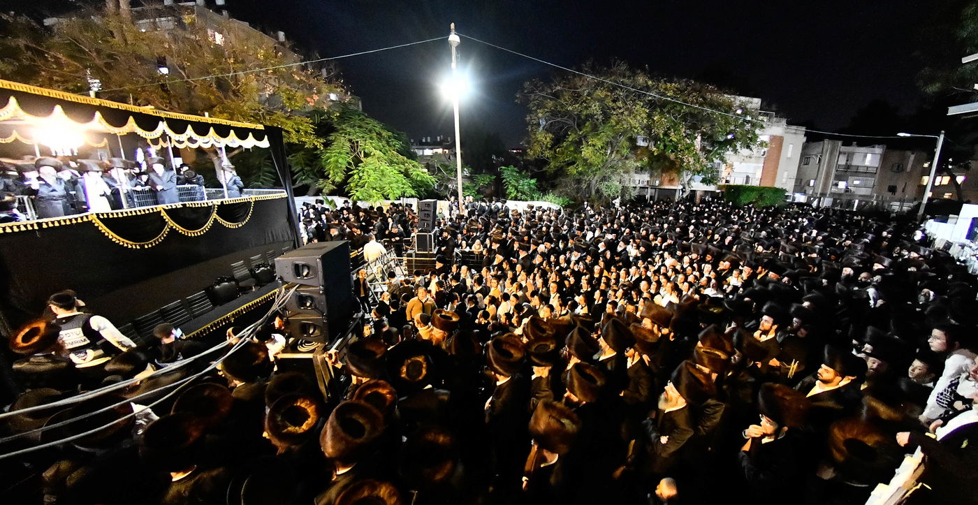 שמחת נישואי בת האדמו"ר מביאלה