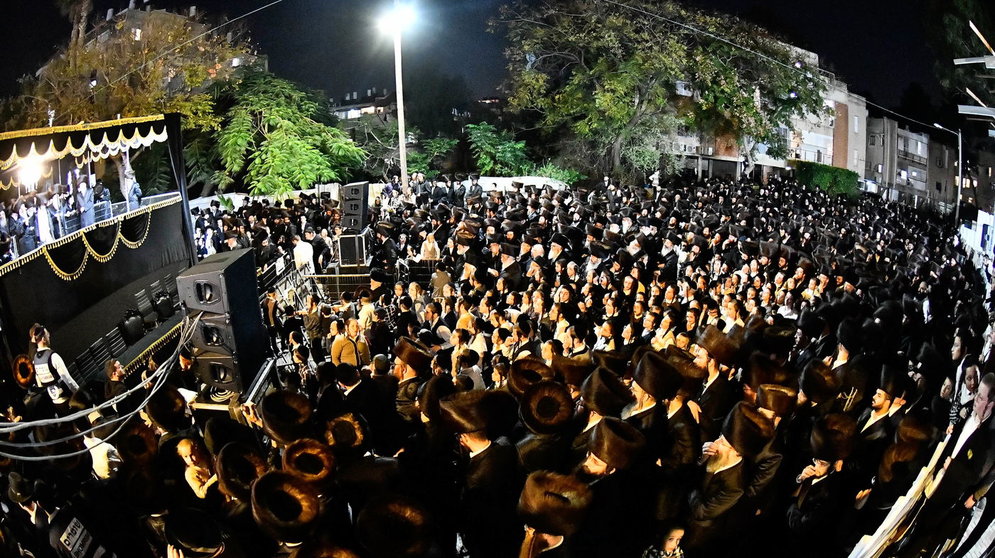 שמחת נישואי בת האדמו"ר מביאלה