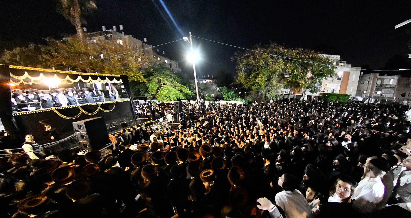 שמחת נישואי בת האדמו"ר מביאלה