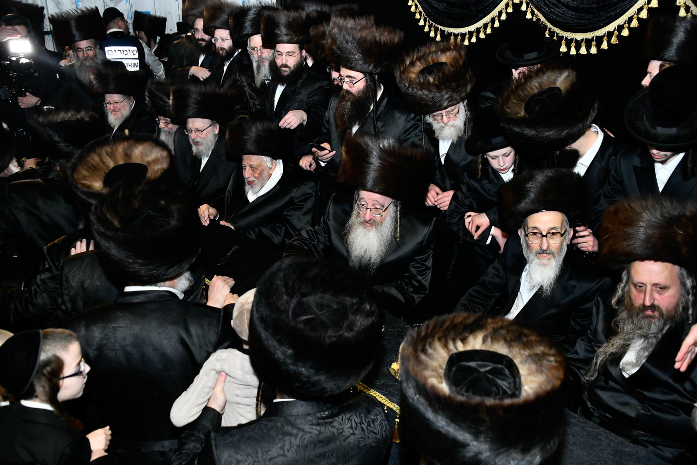 שמחת נישואי בת האדמו"ר מביאלה