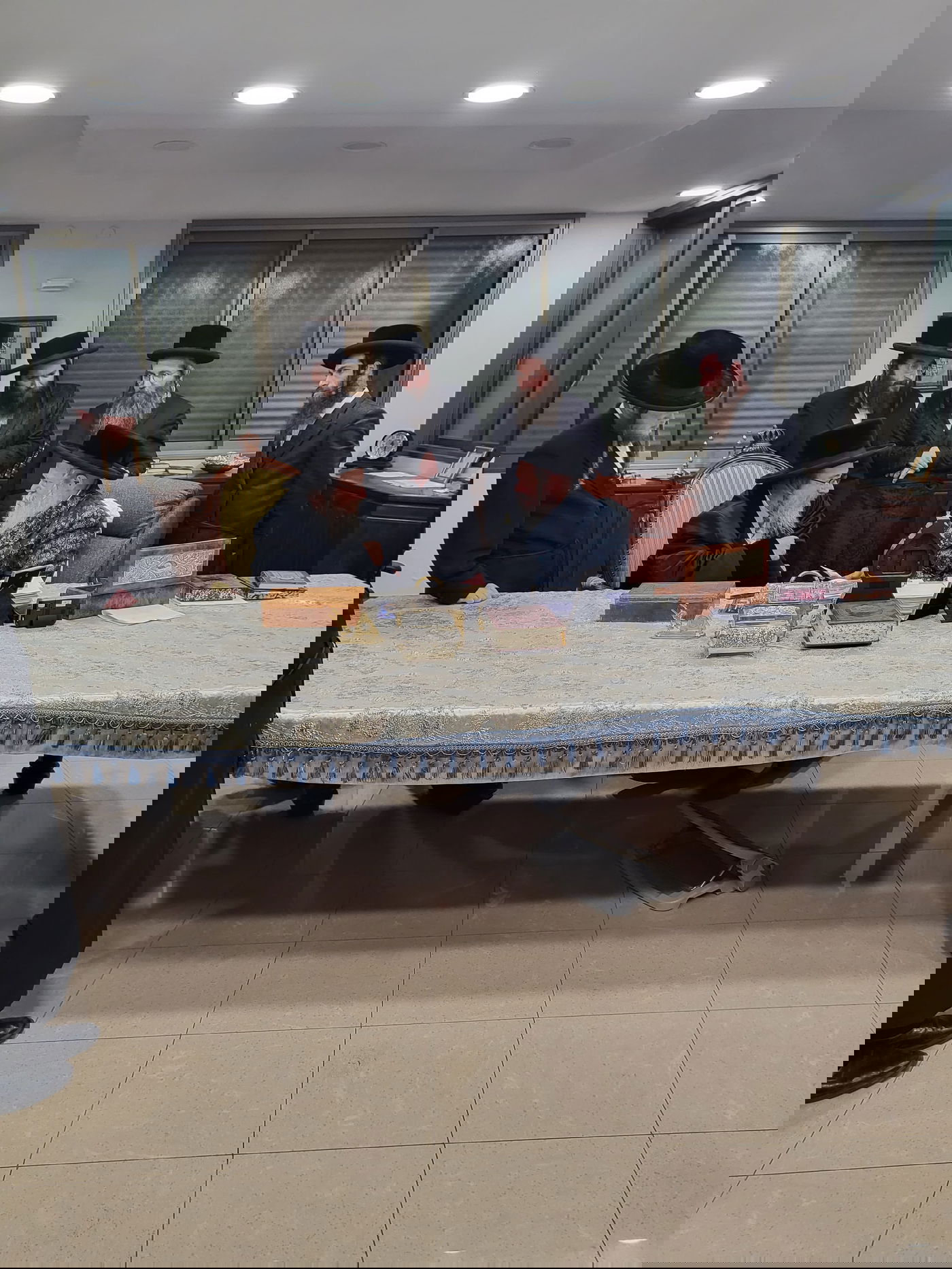 האדמו"ר מביאלה ב"ב מזמין את מחותנו האדמו"ר מפרמישלאן לשמחה