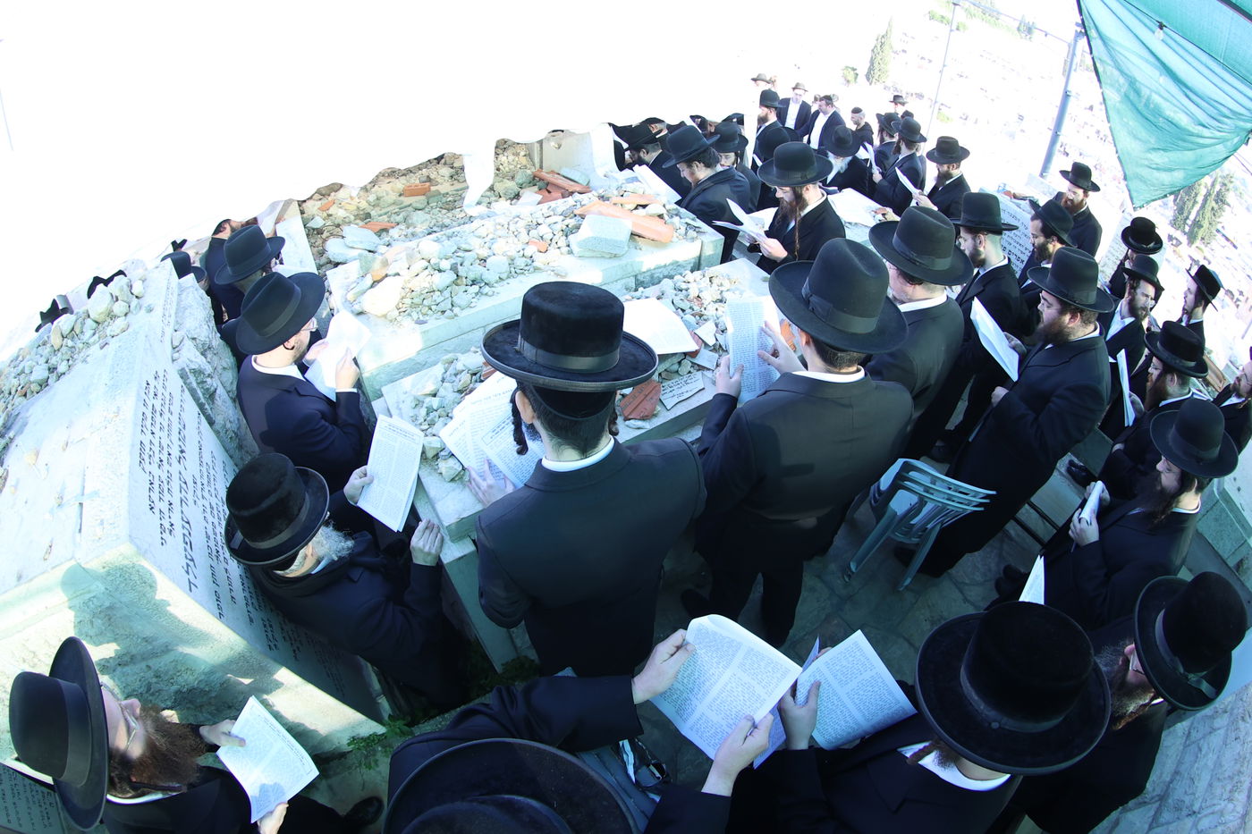 הילולת הרה"ק רבי עקיבא סופר זיע"א גאב"ד פרעשבורג 