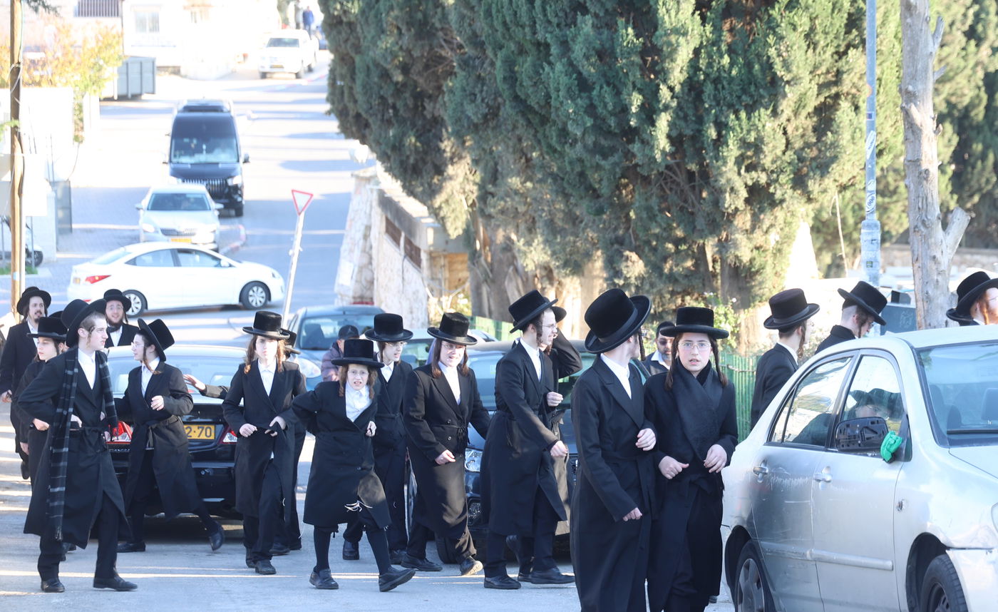 הילולת הרה"ק רבי עקיבא סופר זיע"א גאב"ד פרעשבורג 