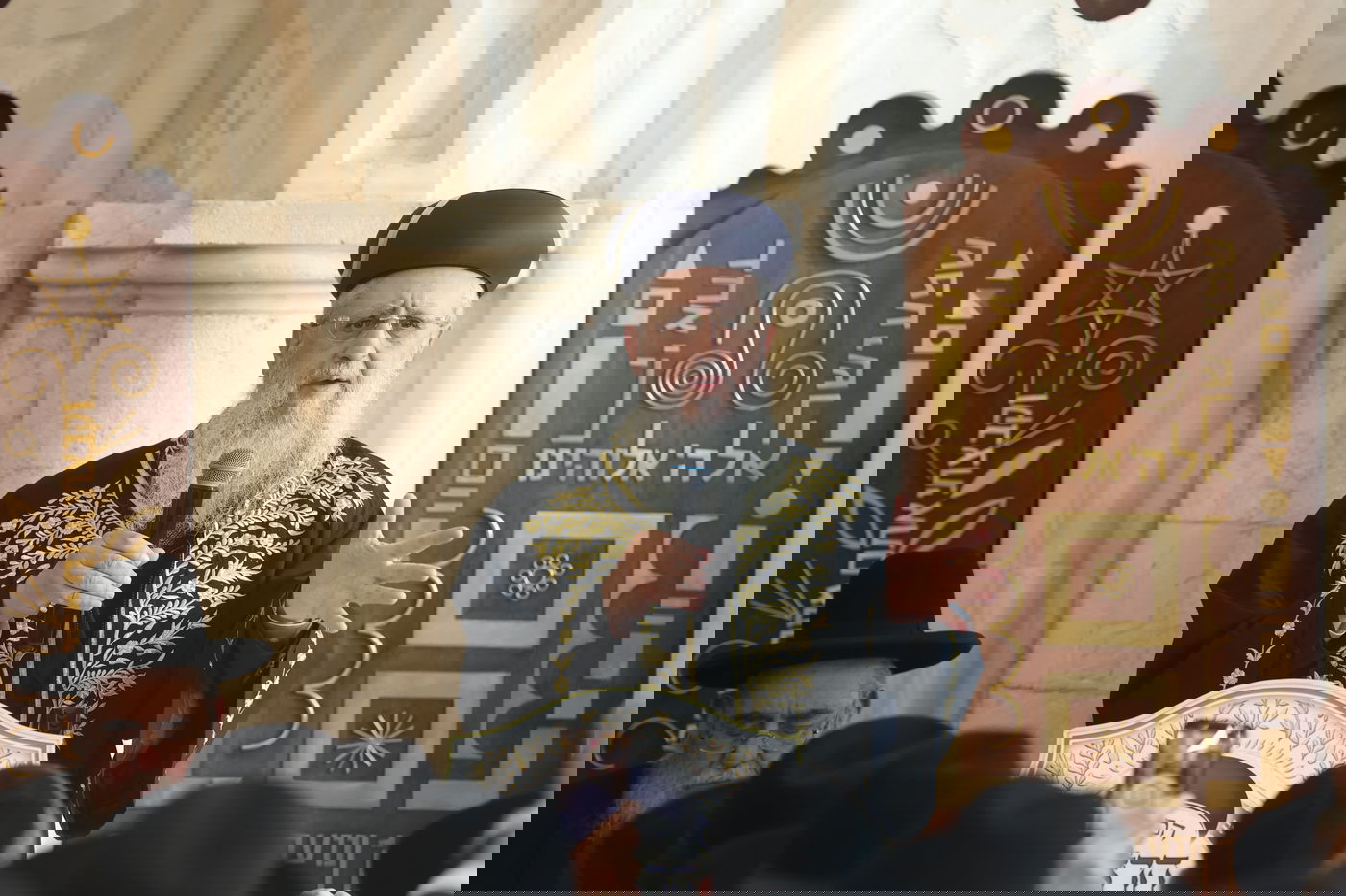 הכתרת הראש"ל הרב דוד יוסף בבית הכנסת רבי יוחנן בן זכאי