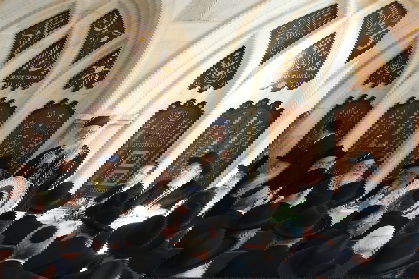 הכתרת הראש"ל הרב דוד יוסף בבית הכנסת רבי יוחנן בן זכאי