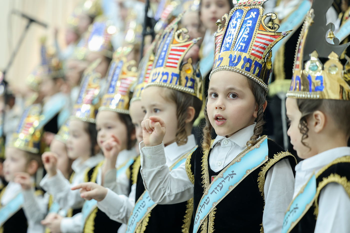 מסיבת חומש בת"ת 'סערט ויז'ניץ' בחיפה