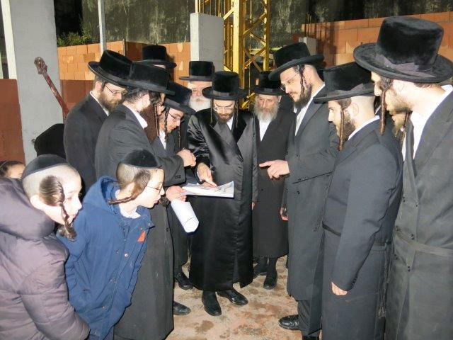 הרה"ג שלום רוקח בביקור בזק באנטווערפן