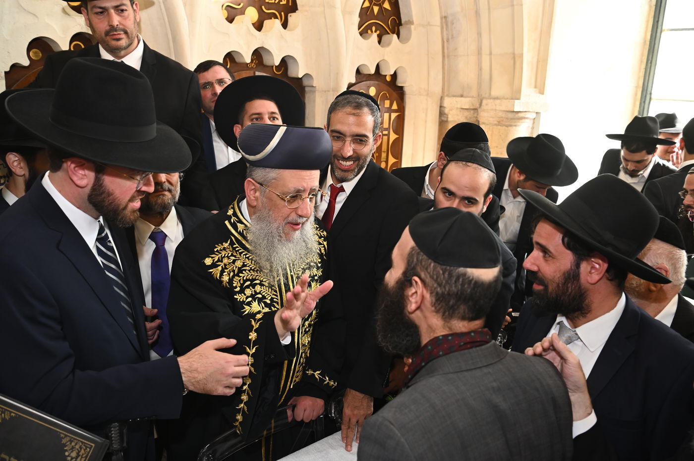 הכתרת הראש"ל הגאון הרב דוד יוסף