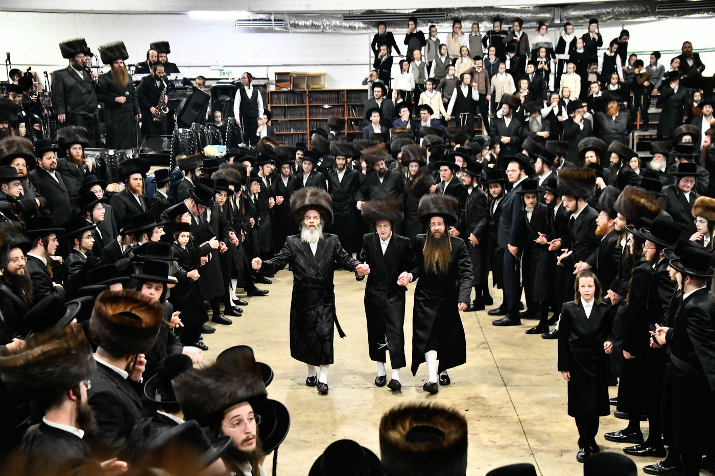 שמחת בית קרעטשניף - פרמישלן - ספינקא - רחמסטריווקא