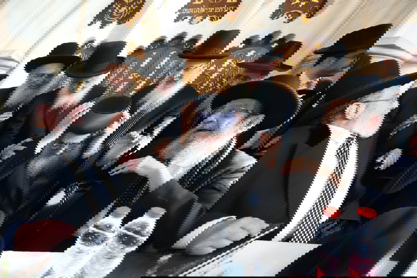 הכתרת הראש"ל הרב דוד יוסף בבית הכנסת רבי יוחנן בן זכאי