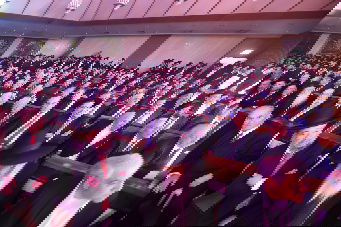 הכתרת הראש"ל הרב דוד יוסף בבית הכנסת הגדול