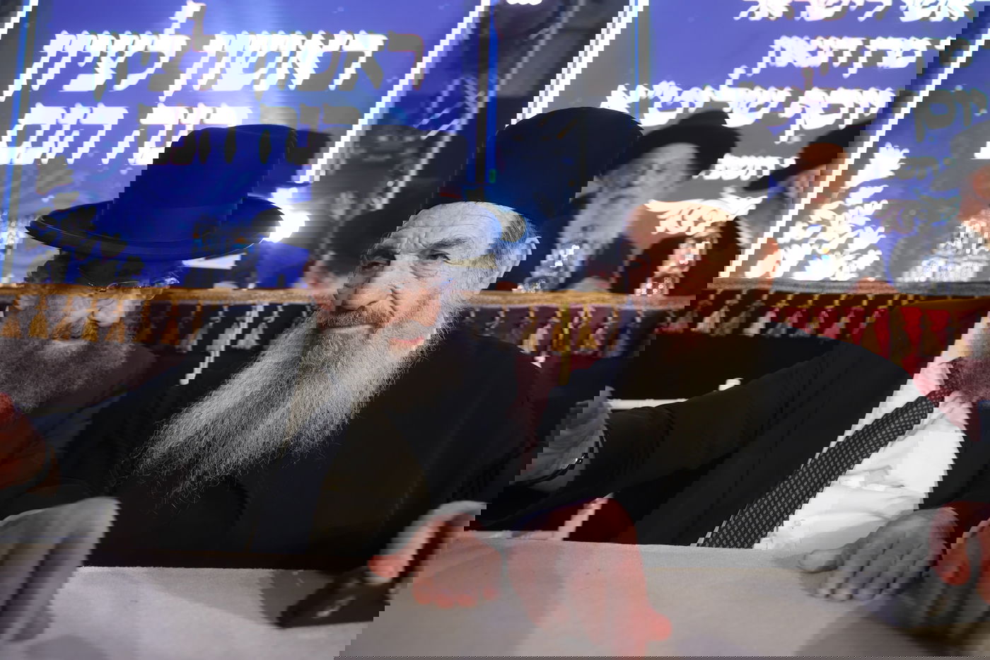 הכתרת הראש"ל הרב דוד יוסף בבית הכנסת הגדול