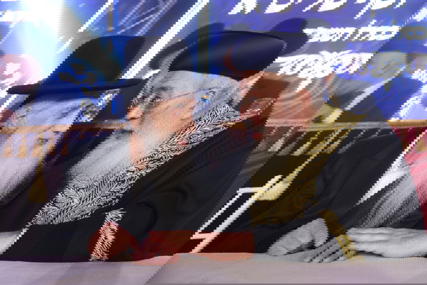 הכתרת הראש"ל הרב דוד יוסף בבית הכנסת הגדול