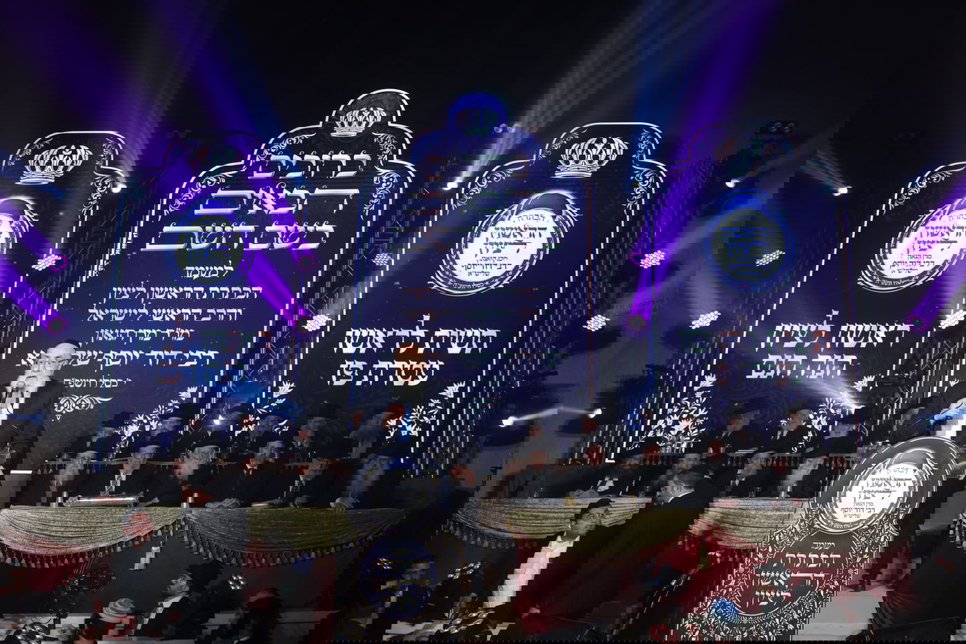 הכתרת הראש"ל הרב דוד יוסף בבית הכנסת הגדול