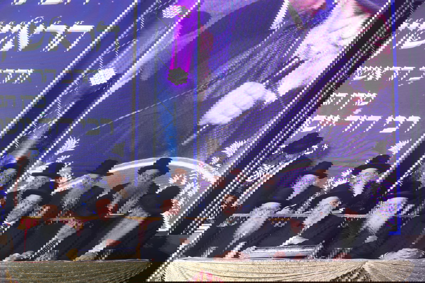 הכתרת הראש"ל הרב דוד יוסף בבית הכנסת הגדול