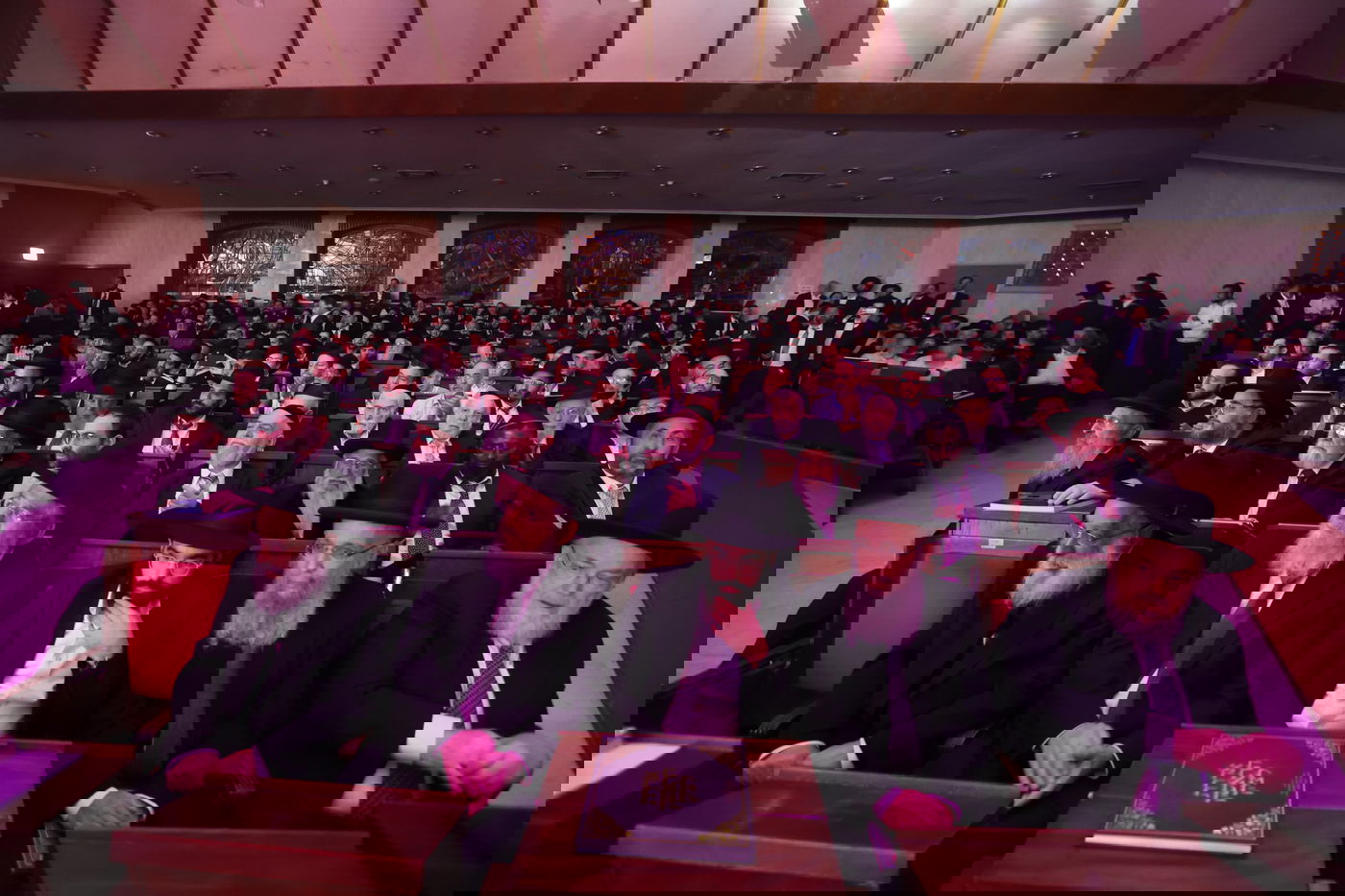 הכתרת הראש"ל הרב דוד יוסף בבית הכנסת הגדול