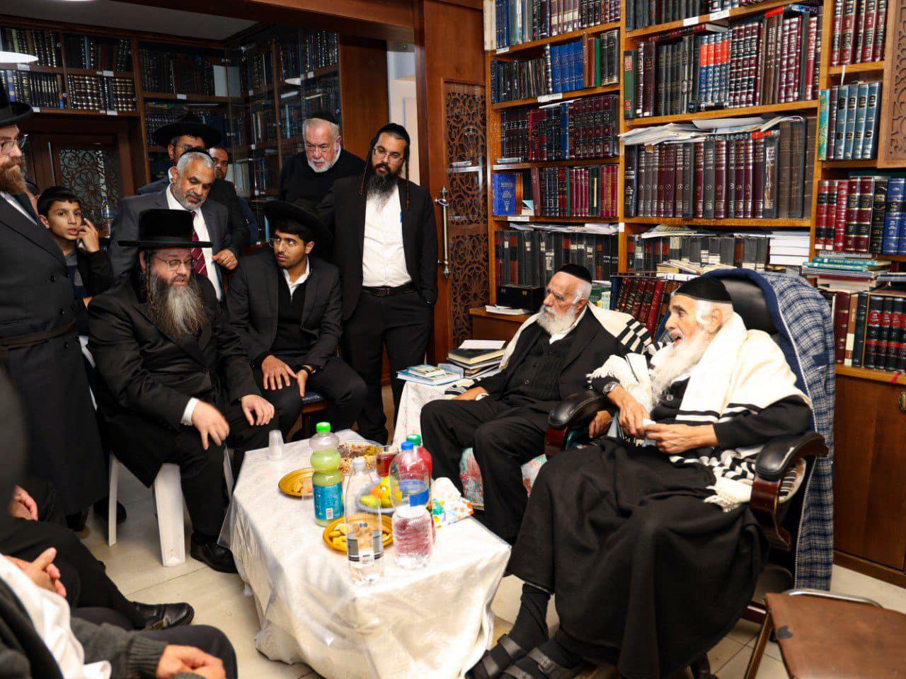 ניחום אבלים אצל הגאון רבי שלמה מחפוד 