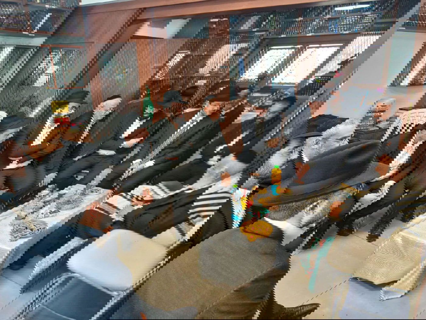 ניחום אבלים אצל הגאון רבי שלמה מחפוד 