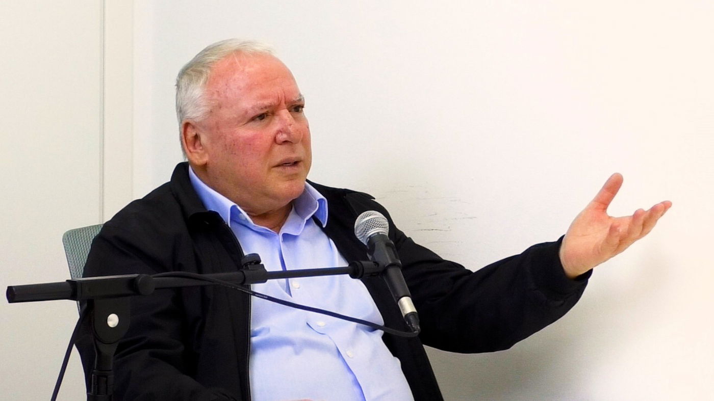 אמסלם מטיח ביקורת חריפה בטראמפ