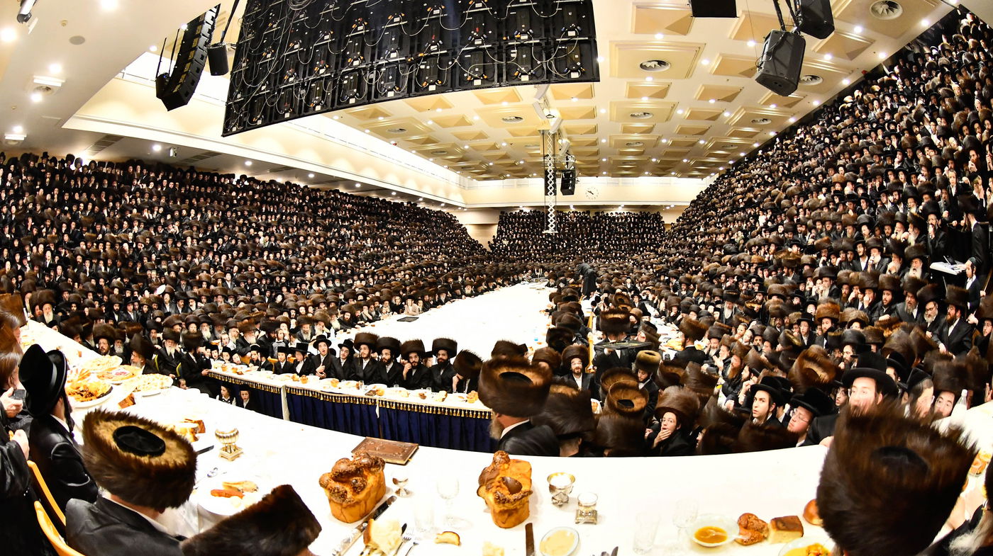 שמחת אירוסי נכדת האדמו"ר מבעלזא