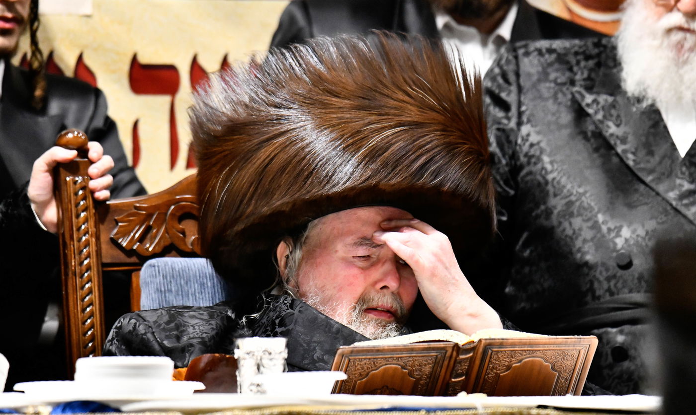 שמחת אירוסי נכדת האדמו"ר מבעלזא