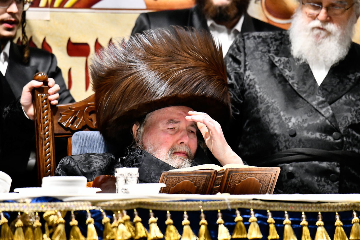 שמחת אירוסי נכדת האדמו"ר מבעלזא