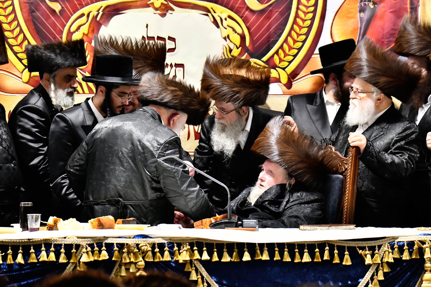 שמחת אירוסי נכדת האדמו"ר מבעלזא