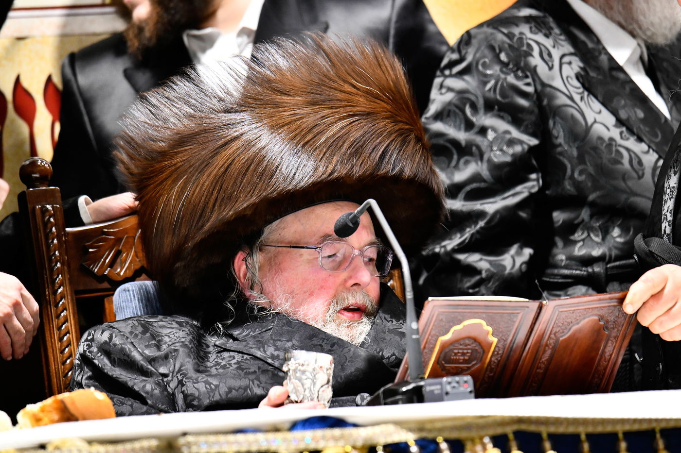 שמחת אירוסי נכדת האדמו"ר מבעלזא