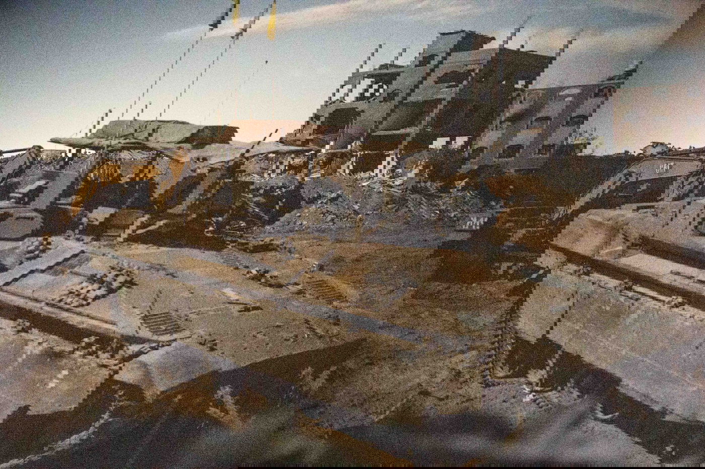 כוחות צה"ל בבית חאנון והאמל"ח שנתפס