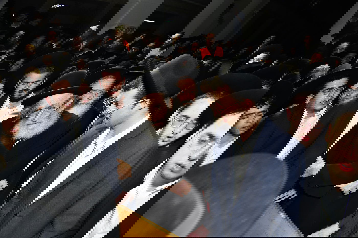 הלווית מנהיג 'הפלג הירושלמי' ראש הישיבה הגאון רבי אשר דויטש זצ"ל