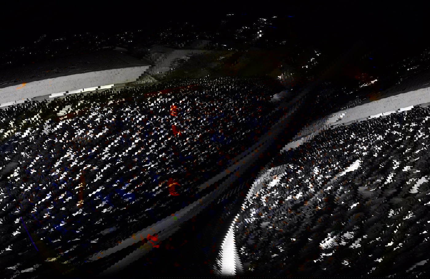 הלווית מנהיג 'הפלג הירושלמי' ראש הישיבה הגאון רבי אשר דויטש זצ"ל