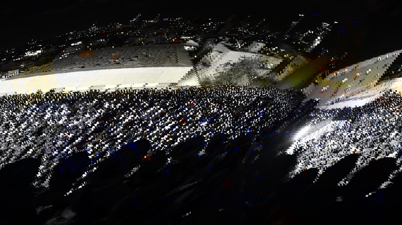 הלווית מנהיג 'הפלג הירושלמי' ראש הישיבה הגאון רבי אשר דויטש זצ"ל