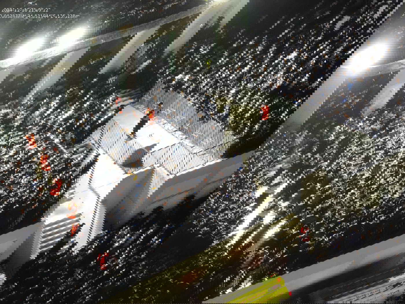 תיעוד מהרחפן: הרבבות בהלווית הגר"א דויטש בפוניבז'