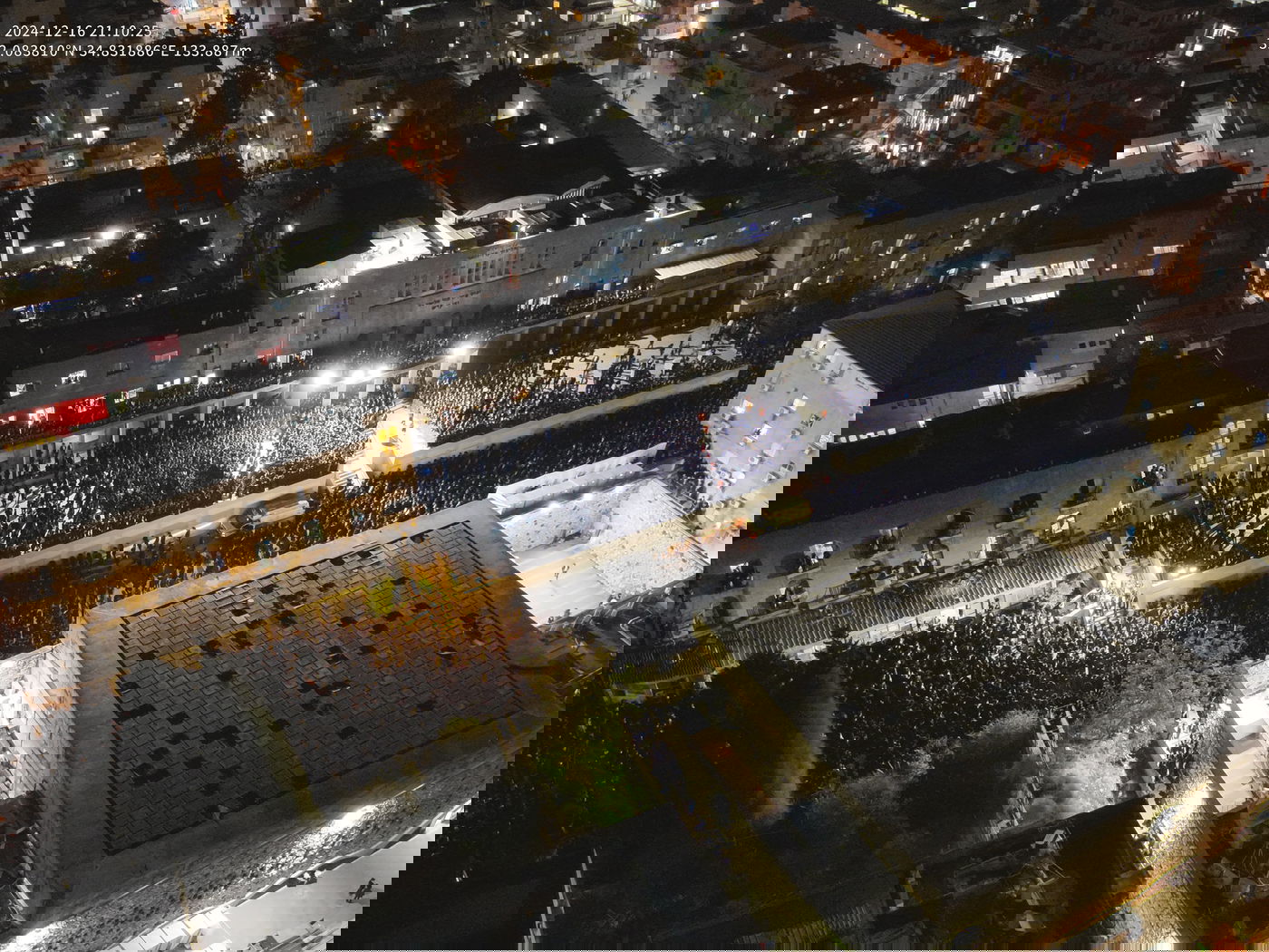 תיעוד מהרחפן: הרבבות בהלווית הגר"א דויטש בפוניבז'