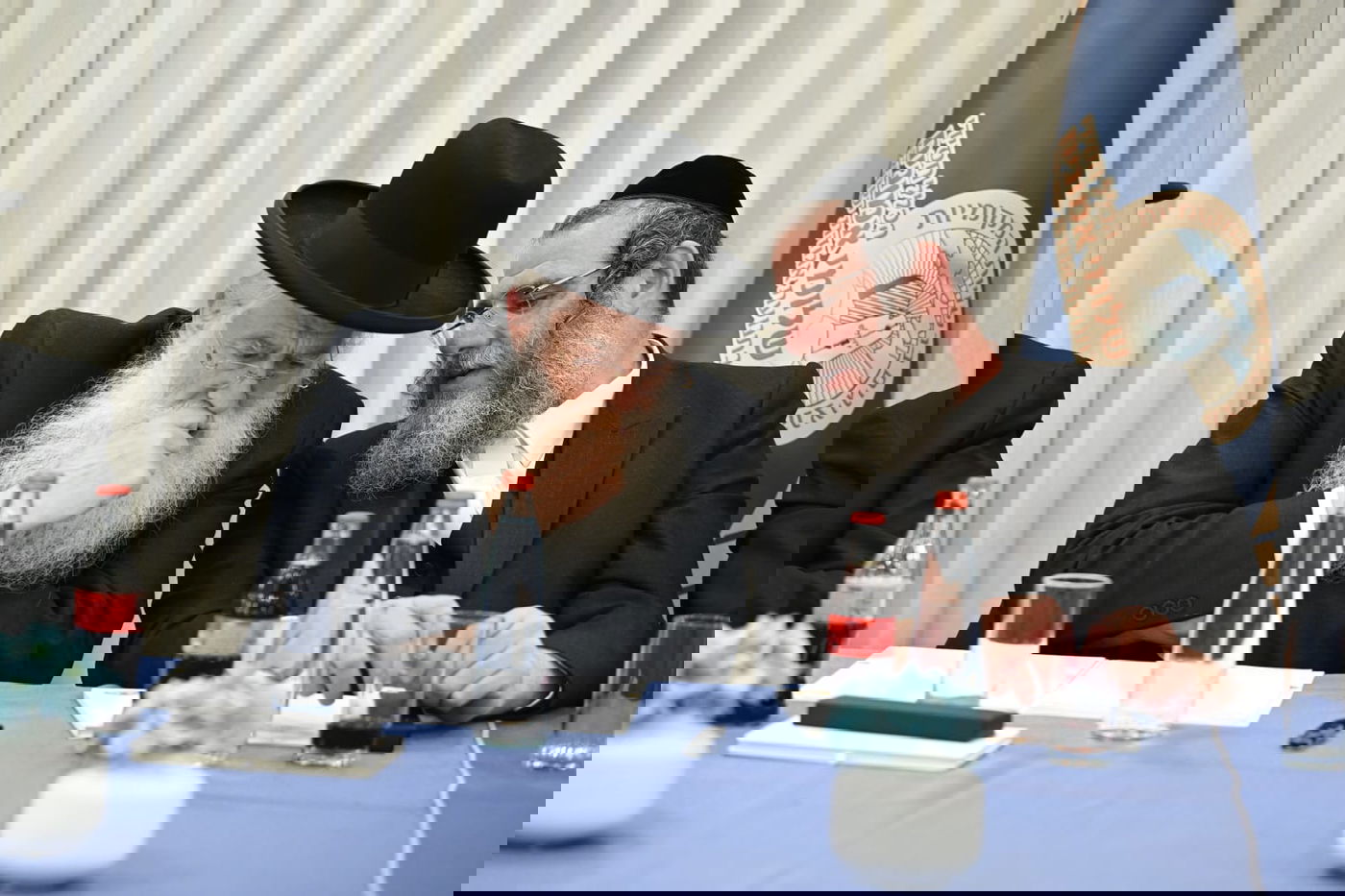 כינוס שלומי אמונים בביתו של השר מאיר פרוש