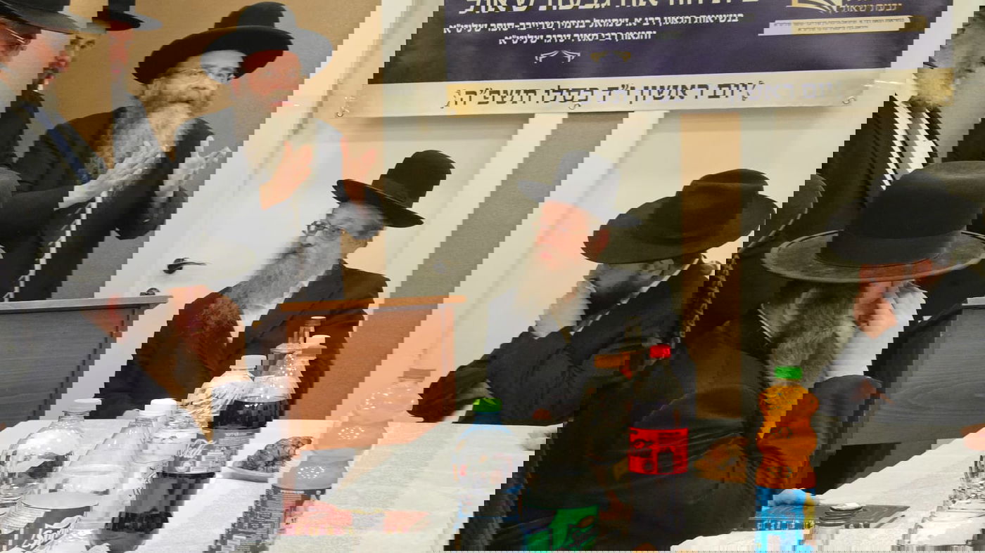 חנוכת בית הוראה בראשות הגר"מ טרגר ובהשתתפות רבני השכונה ובראשם הגרי"מ דרוק